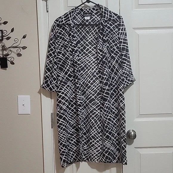 Dress,  cover up (8), purse, and new  ear-rings . Reduced from 25 to $14.00 - Picture 12 of 17